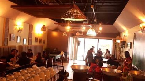 Tambayan At Kainang Filipino Restaurant 24Hours .